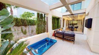 Mim6-patio-con-jacuzzi