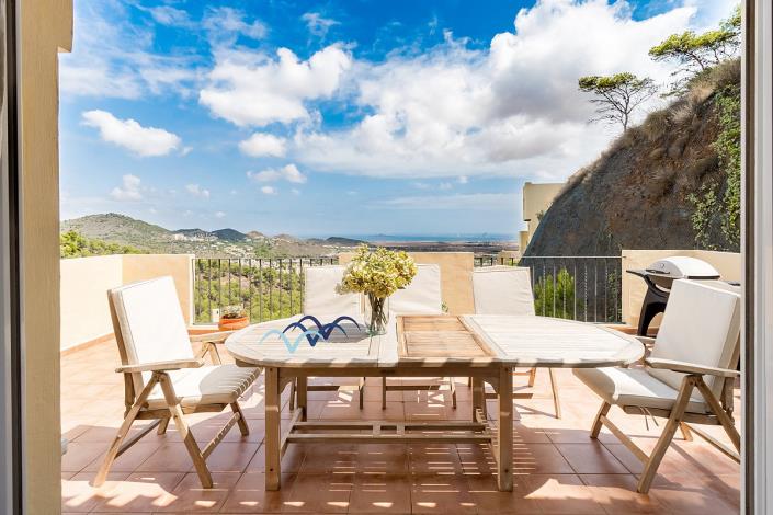 Image No.5-4 Bed Villa / Detached for sale