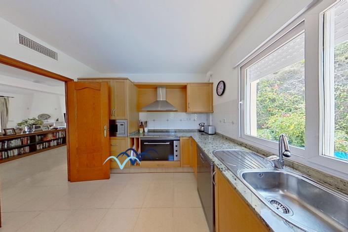 Image No.22-4 Bed Villa / Detached for sale