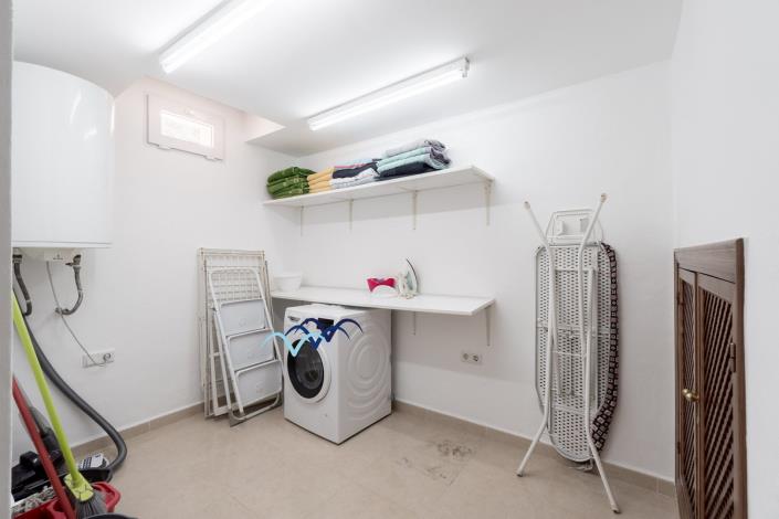 Image No.57-4 Bed Villa / Detached for sale