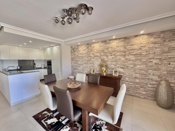 Image No.4-2 Bed Apartment for sale