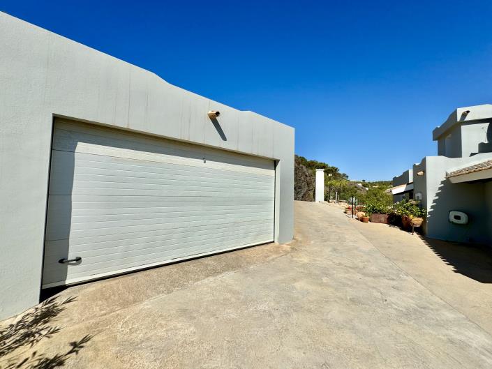 Image No.21-4 Bed Villa / Detached for sale