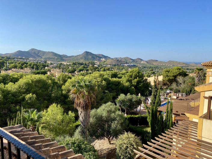 Image No.3-5 Bed Semi-Detached for sale