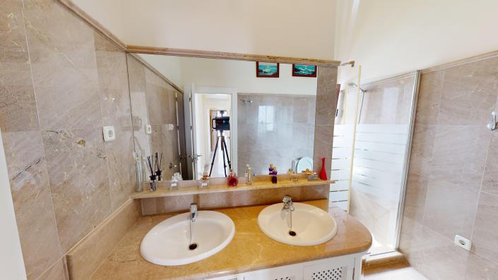 Image No.19-2 Bed Villa / Detached for sale