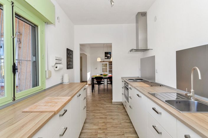 Image No.17-2 Bed Property for sale