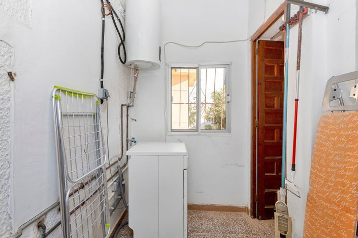 Image No.19-2 Bed Property for sale