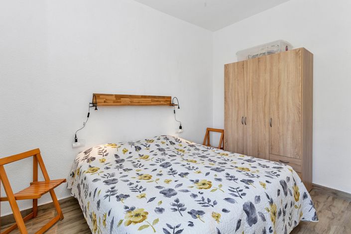 Image No.22-2 Bed Property for sale