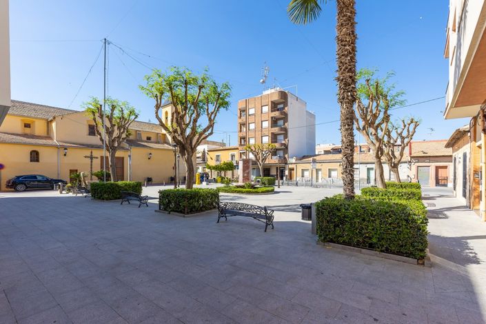 Image No.20-2 Bed Apartment for sale