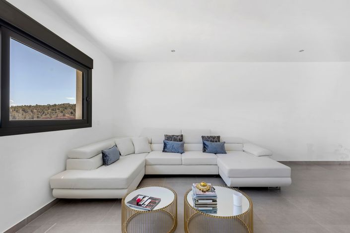 Image No.6-3 Bed Villa for sale