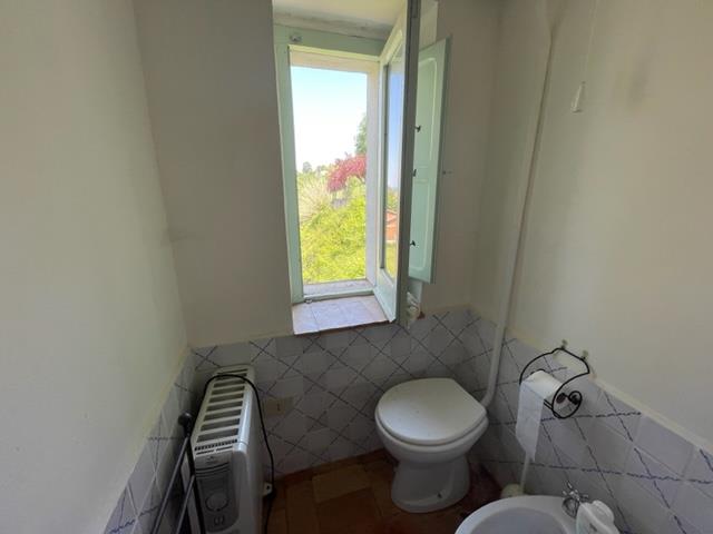 Image No.20-2 Bed Apartment for sale