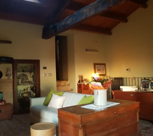 Image No.10-1 Bed Townhouse for sale