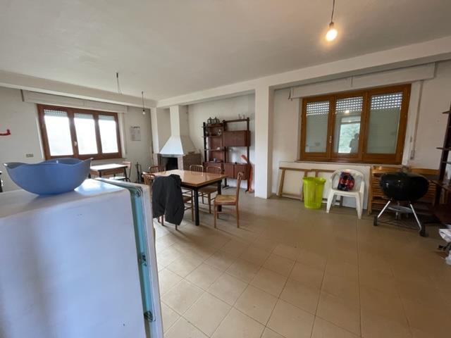 Image No.3-4 Bed Country House for sale