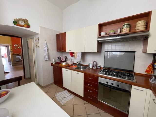 Image No.17-3 Bed Townhouse for sale