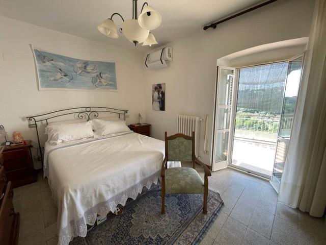 Image No.33-3 Bed Townhouse for sale