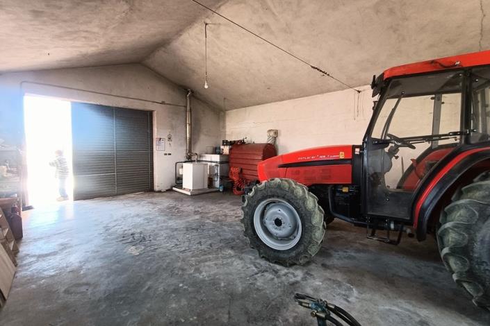 Image No.48-5 Bed Farmhouse for sale