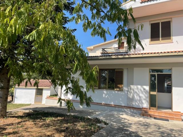 Image No.3-3 Bed Country House for sale