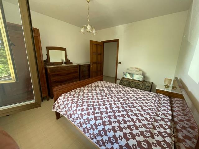 Image No.17-3 Bed Country House for sale