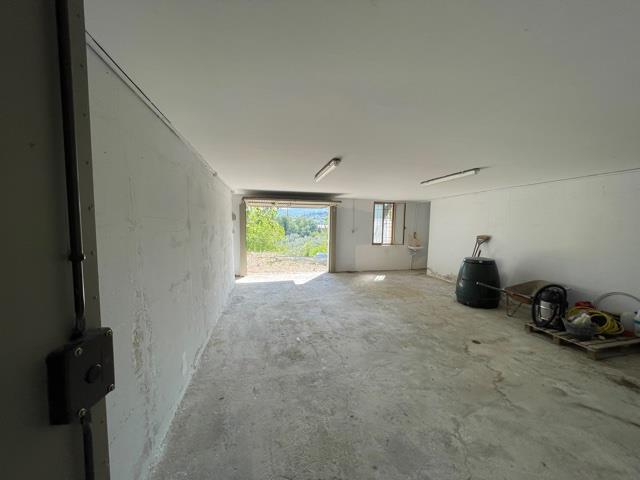 Image No.23-3 Bed Country House for sale