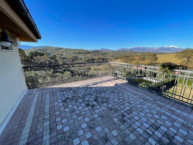 Image No.24-6 Bed Villa / Detached for sale