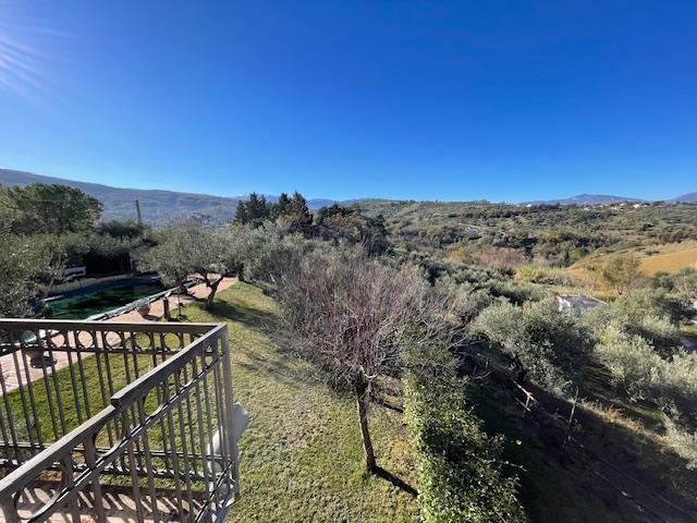 Image No.30-6 Bed Villa / Detached for sale