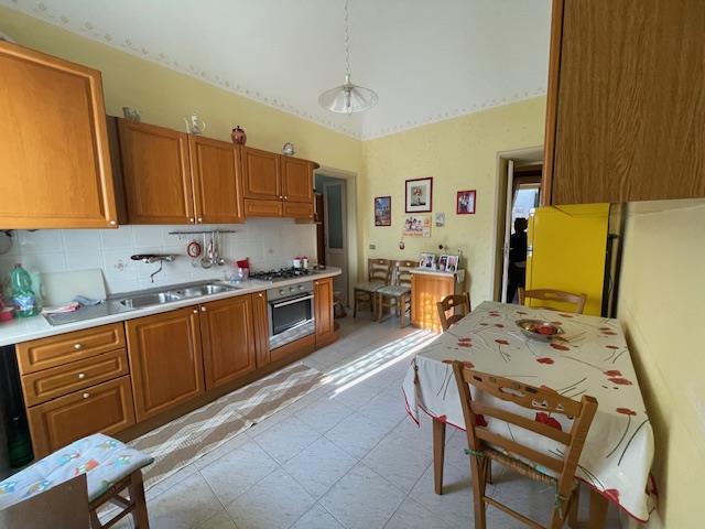 Image No.17-3 Bed Semi-Detached for sale