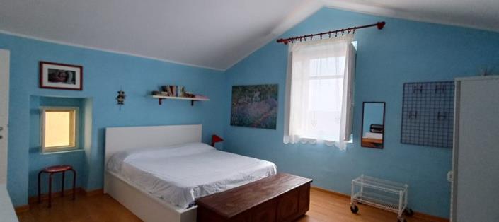 Image No.16-2 Bed Townhouse for sale