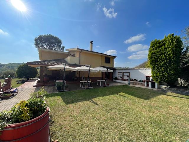 Image No.5-5 Bed Country House for sale