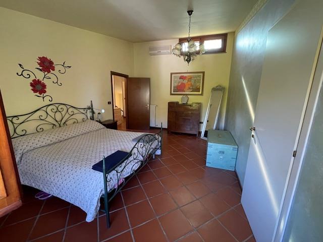 Image No.29-5 Bed Country House for sale