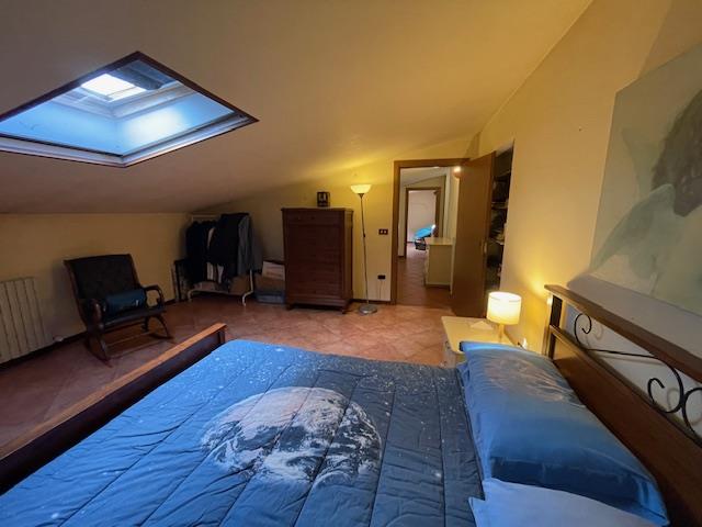 Image No.33-5 Bed Country House for sale