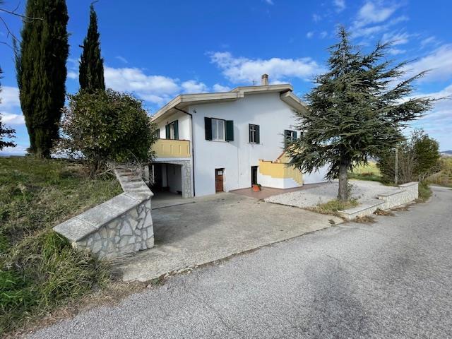 Image No.9-3 Bed Villa / Detached for sale