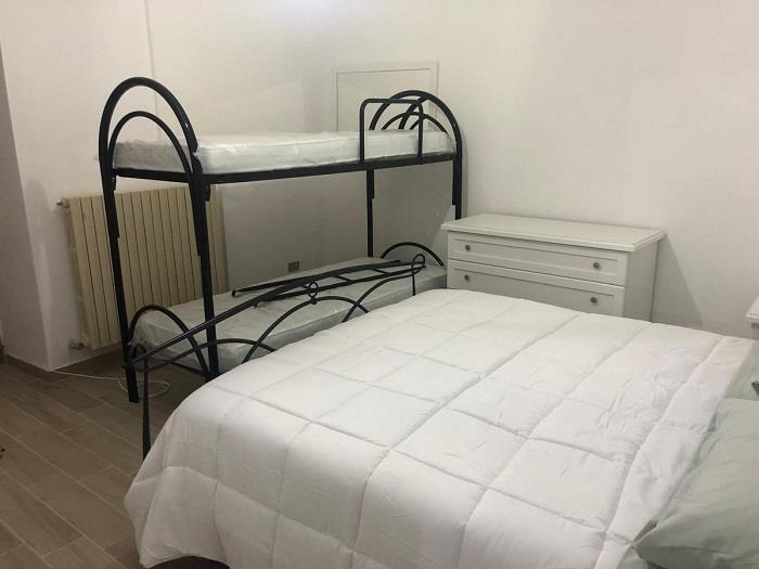 Image No.10-Maison de campagne de 2 chambres à vendre à Montebello di Bertona