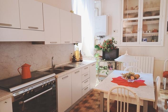 Image No.15-5 Bed Apartment for sale