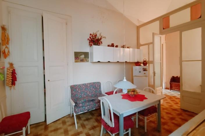 Image No.17-5 Bed Apartment for sale