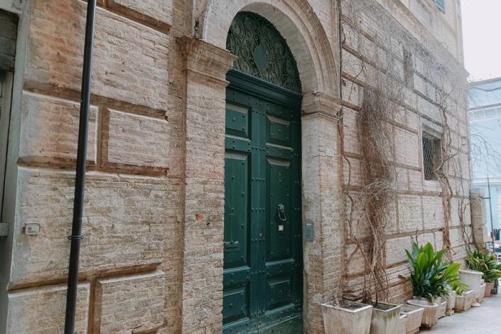 Image No.22-5 Bed Apartment for sale