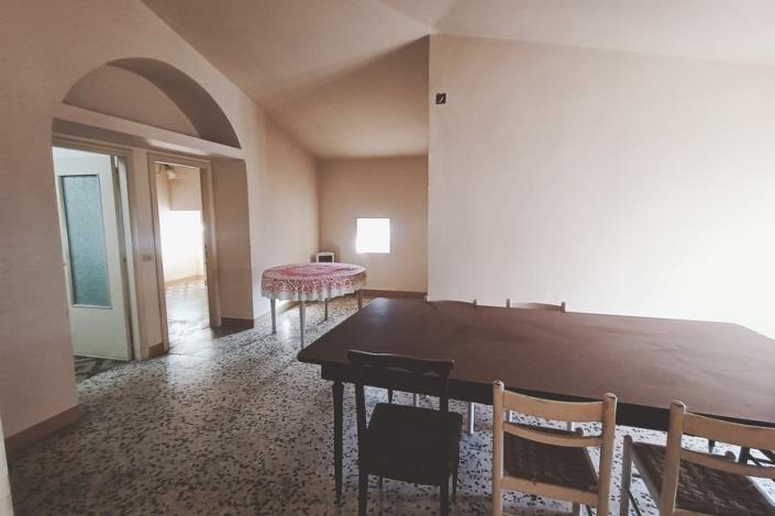 Image No.31-5 Bed Apartment for sale