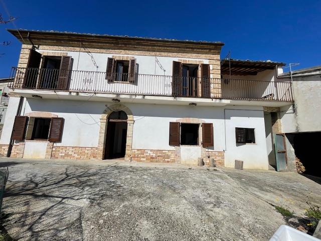 Image No.5-4 Bed Townhouse for sale