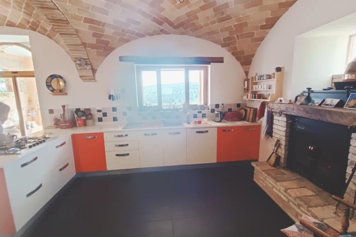 Image No.26-Maison de campagne de 4 chambres à vendre à Cugnoli