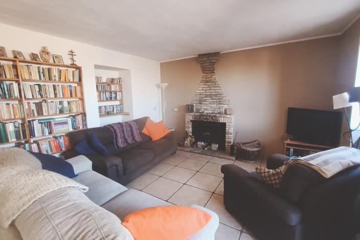 Image No.33-Maison de campagne de 4 chambres à vendre à Cugnoli