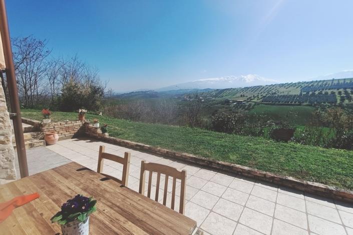 Image No.47-Maison de campagne de 4 chambres à vendre à Cugnoli