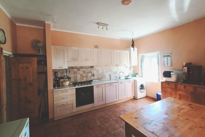 Image No.51-Maison de campagne de 4 chambres à vendre à Cugnoli