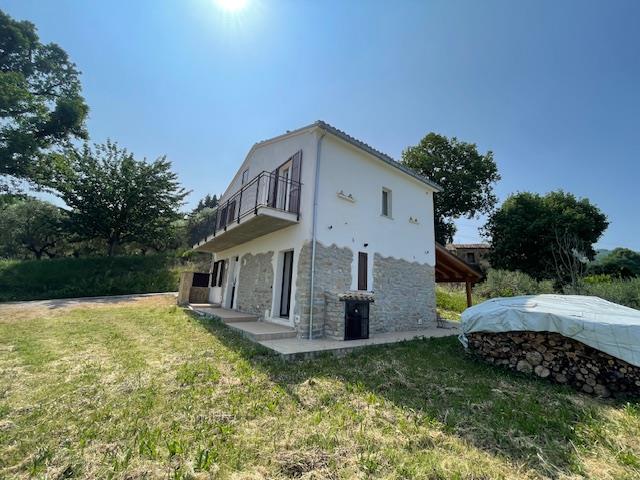 Image No.6-Maison de campagne de 3 chambres à vendre à Bisenti