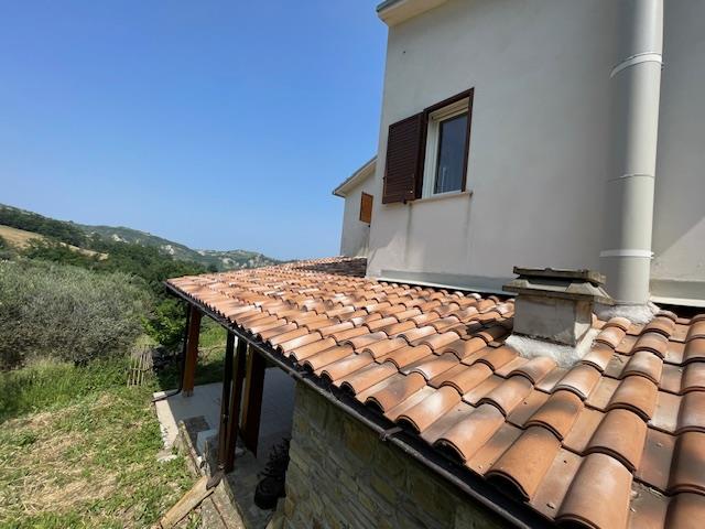 Image No.13-Maison de campagne de 3 chambres à vendre à Bisenti