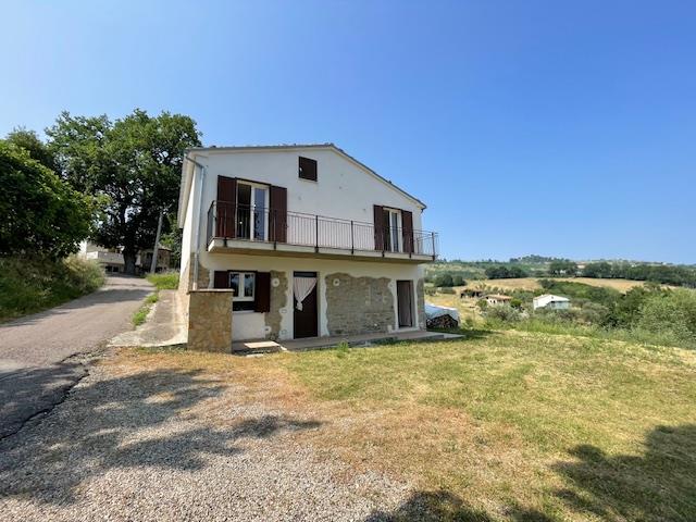 Image No.14-Maison de campagne de 3 chambres à vendre à Bisenti