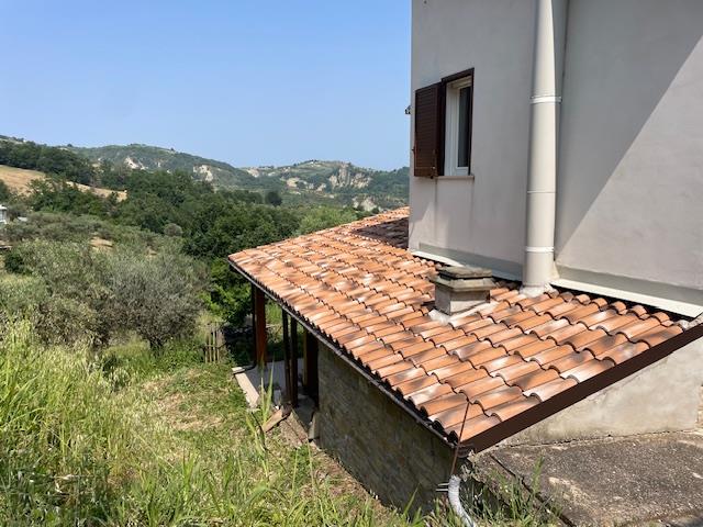 Image No.15-Maison de campagne de 3 chambres à vendre à Bisenti