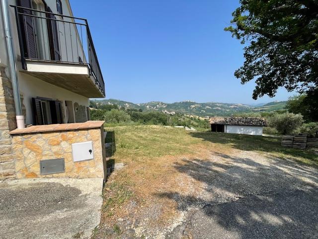 Image No.22-Maison de campagne de 3 chambres à vendre à Bisenti