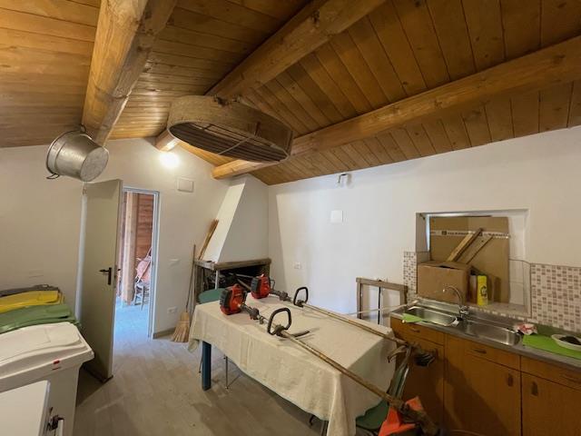 Image No.21-Maison de campagne de 3 chambres à vendre à Bisenti