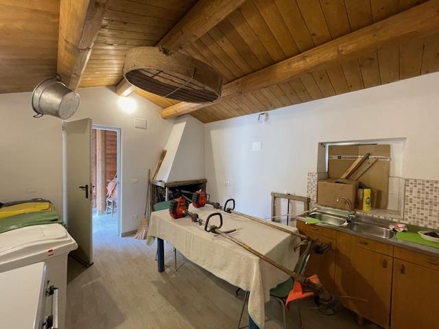 Image No.23-Maison de campagne de 3 chambres à vendre à Bisenti