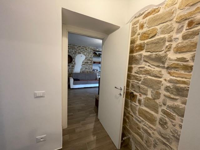 Image No.42-Maison de campagne de 3 chambres à vendre à Bisenti