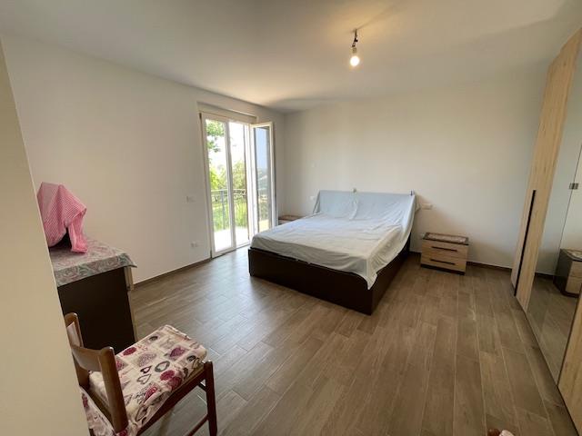 Image No.48-Maison de campagne de 3 chambres à vendre à Bisenti