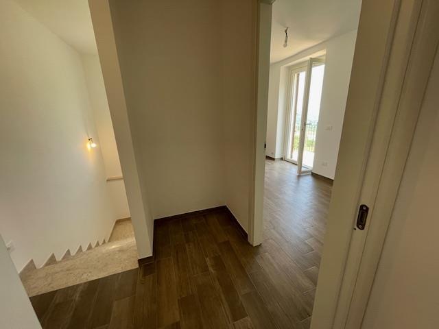 Image No.51-Maison de campagne de 3 chambres à vendre à Bisenti